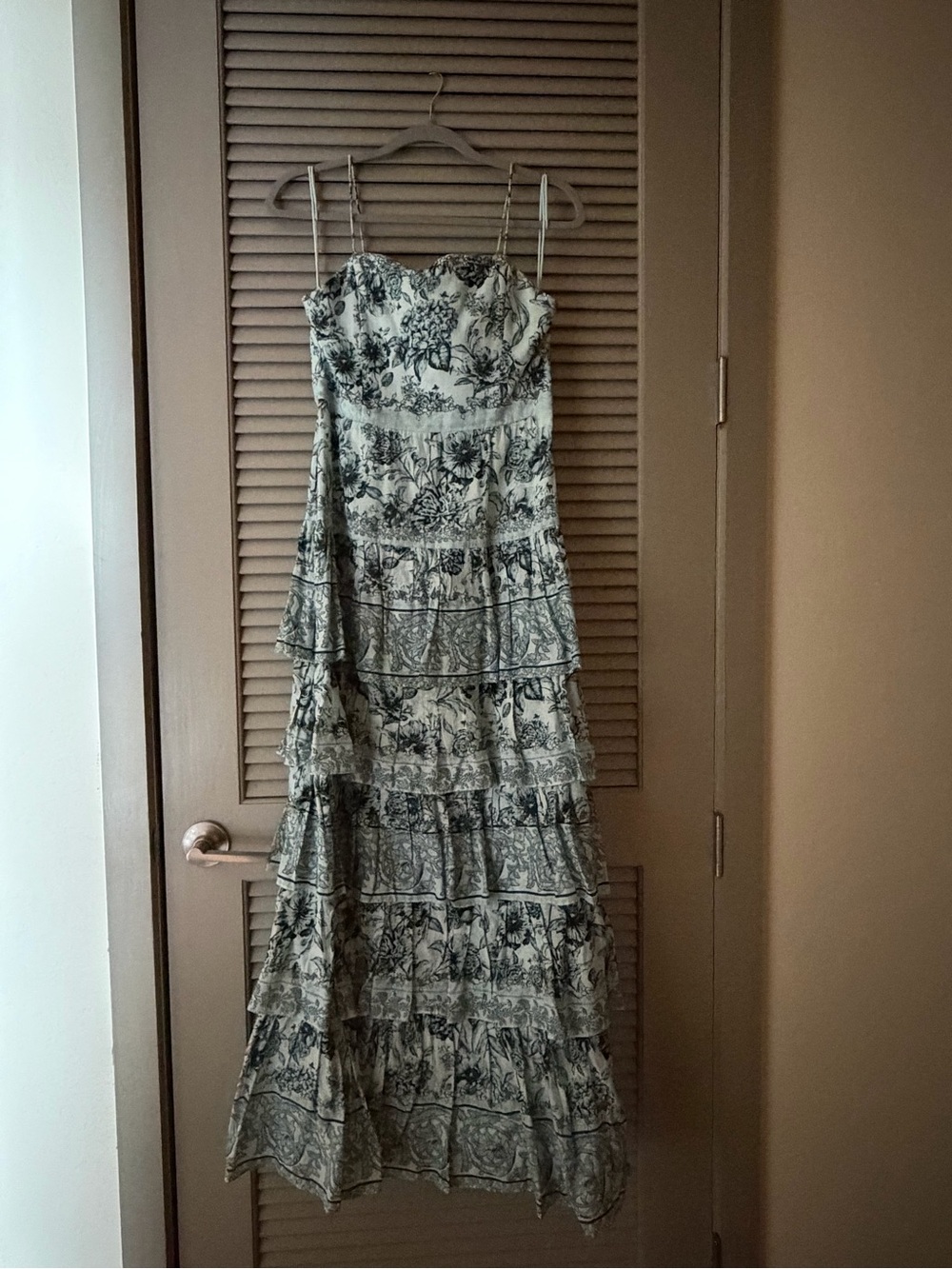 ALICE + OLIVIA Valencia Tiered Floral Maxi Dress - Picture 4 of 5